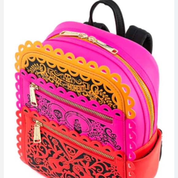 ‼️Sold ‼️💥 Rare💥 Disney loungefly coco with flag design backpack - Picture 2 of 3